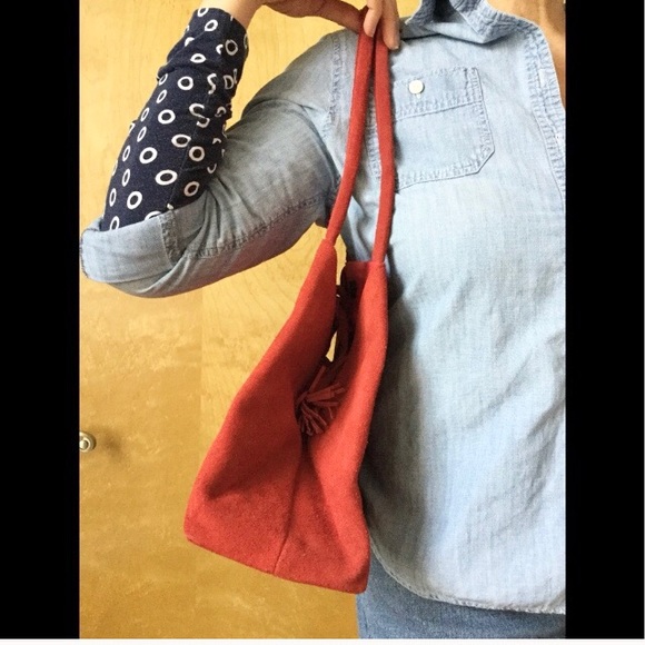 ❤️Red Suede Tote❤️ - Picture 4 of 8